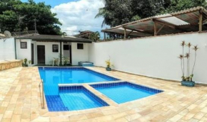 Apartamento com 2 quartos, piscina e churrasqueira, próximo à Praia do Itaguá